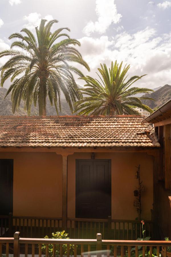 Holiday home Madronos